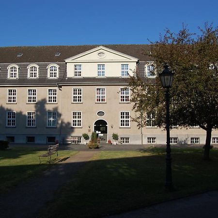 Pension Augenblick Knechtsteden Дормаген Экстерьер фото