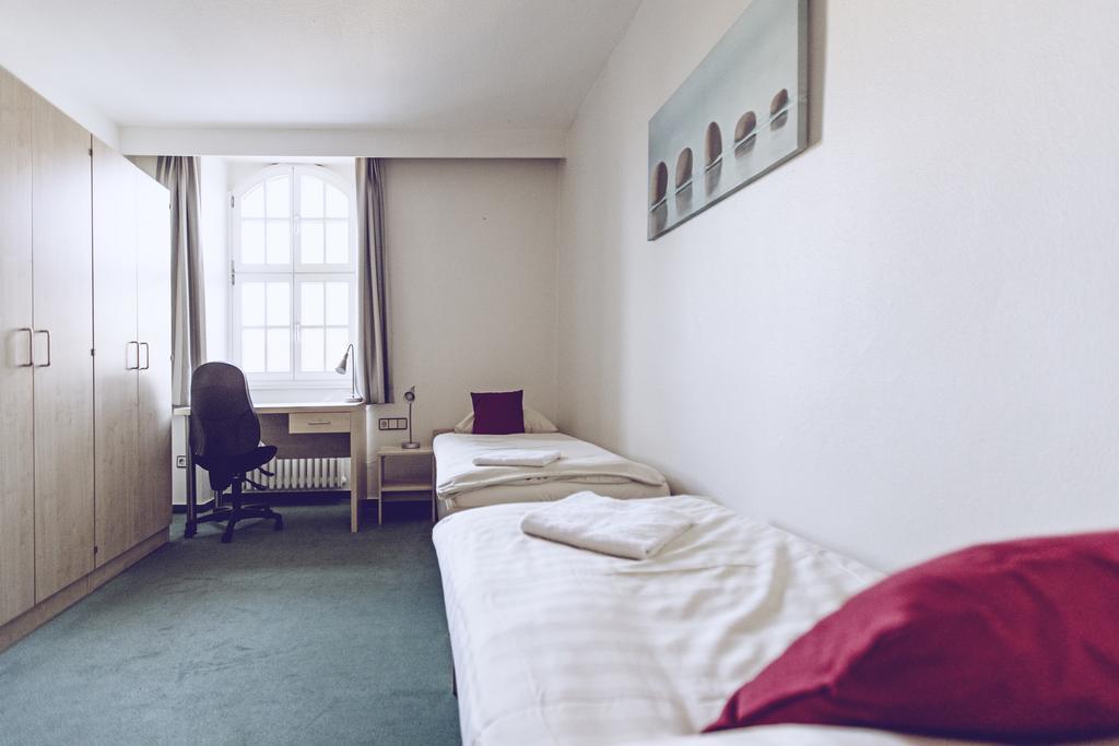 Pension Augenblick Knechtsteden Дормаген Экстерьер фото