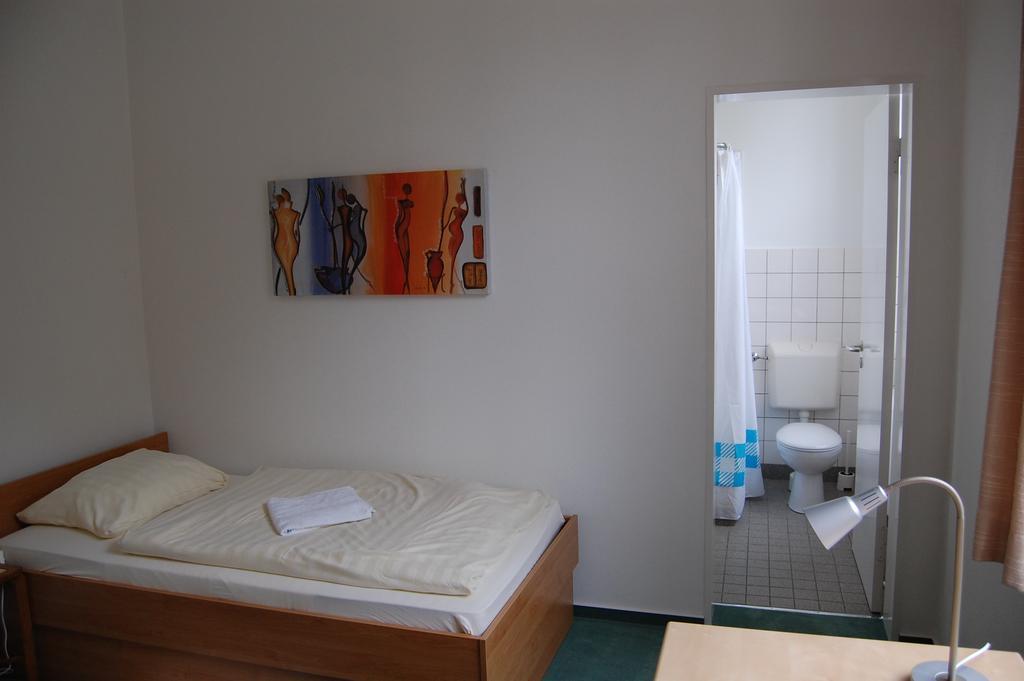 Pension Augenblick Knechtsteden Дормаген Номер фото